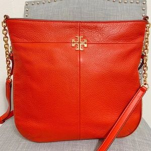 SOLD❤️‍🔥Tory Burch❤️‍🔥 Kira Leather Crossbody in Red